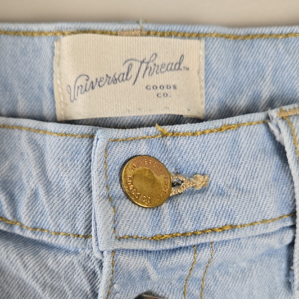 Universal Thread High Rise‎ Blue Jeans - Picture 2 of 15